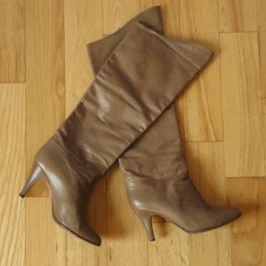 Vintage Tall Soft Leather Boots light brown/tan size 5.5